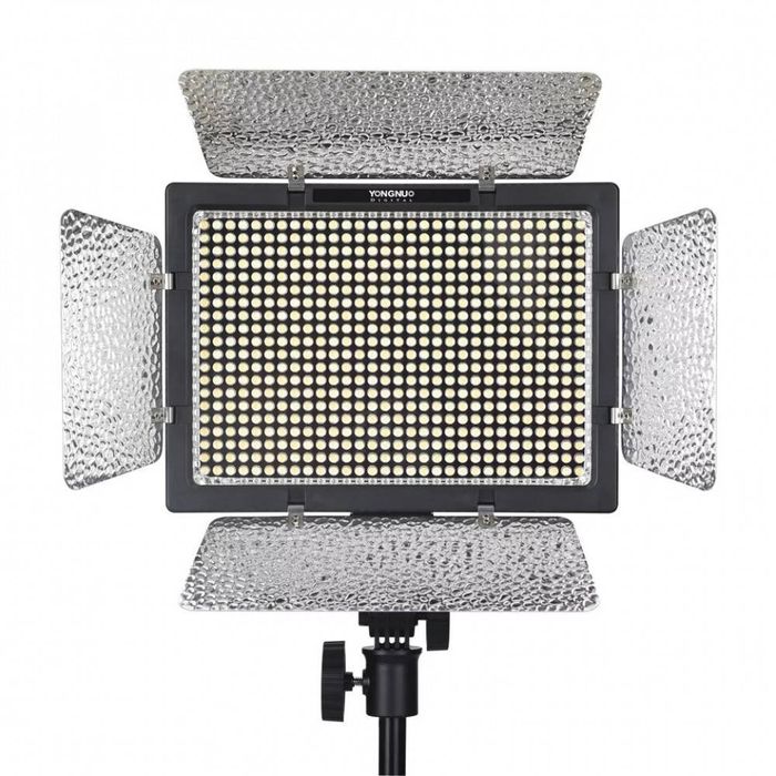 Лампа відеосвітло LED YN600L 36W color 600pcs 5600K