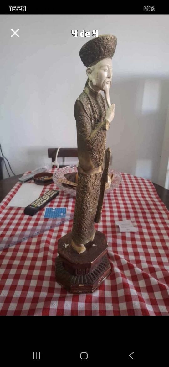 Estátua Imperador da China Antiga