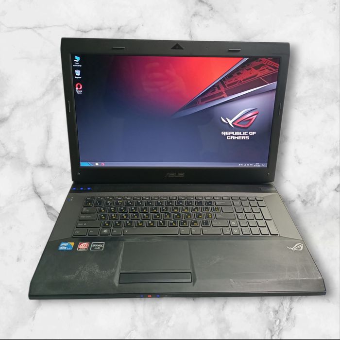 ASUS ROG G73J 17.3" i7-q720, RAM 12, hdd 1tb, video radion 1 g USA