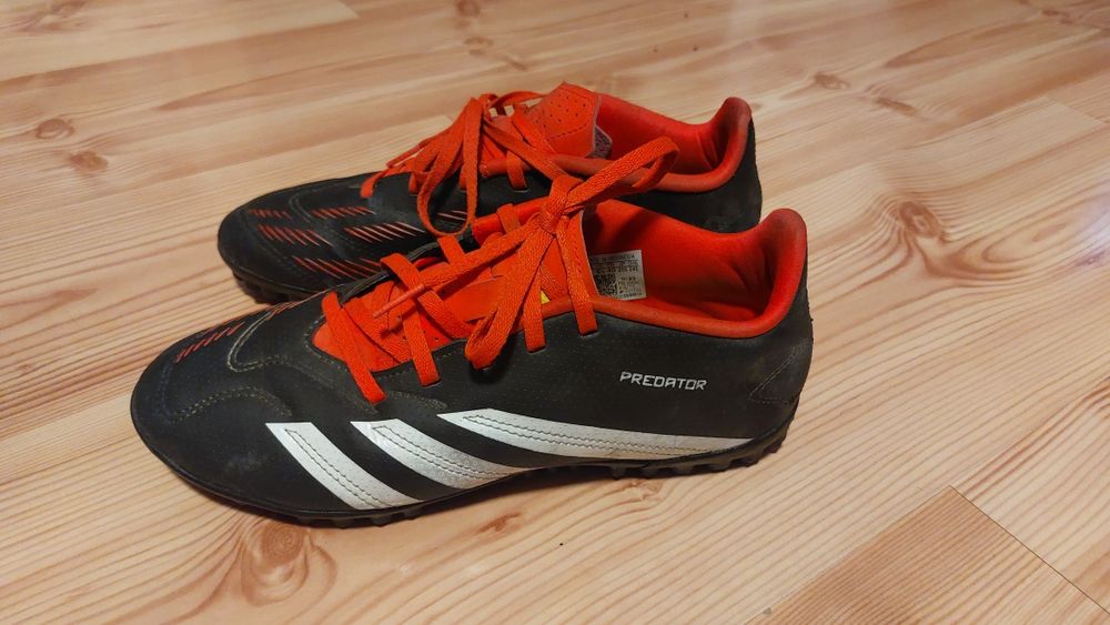 Sprzedam buty ADIDAS PREDATOR JUNIOR 38 2/3