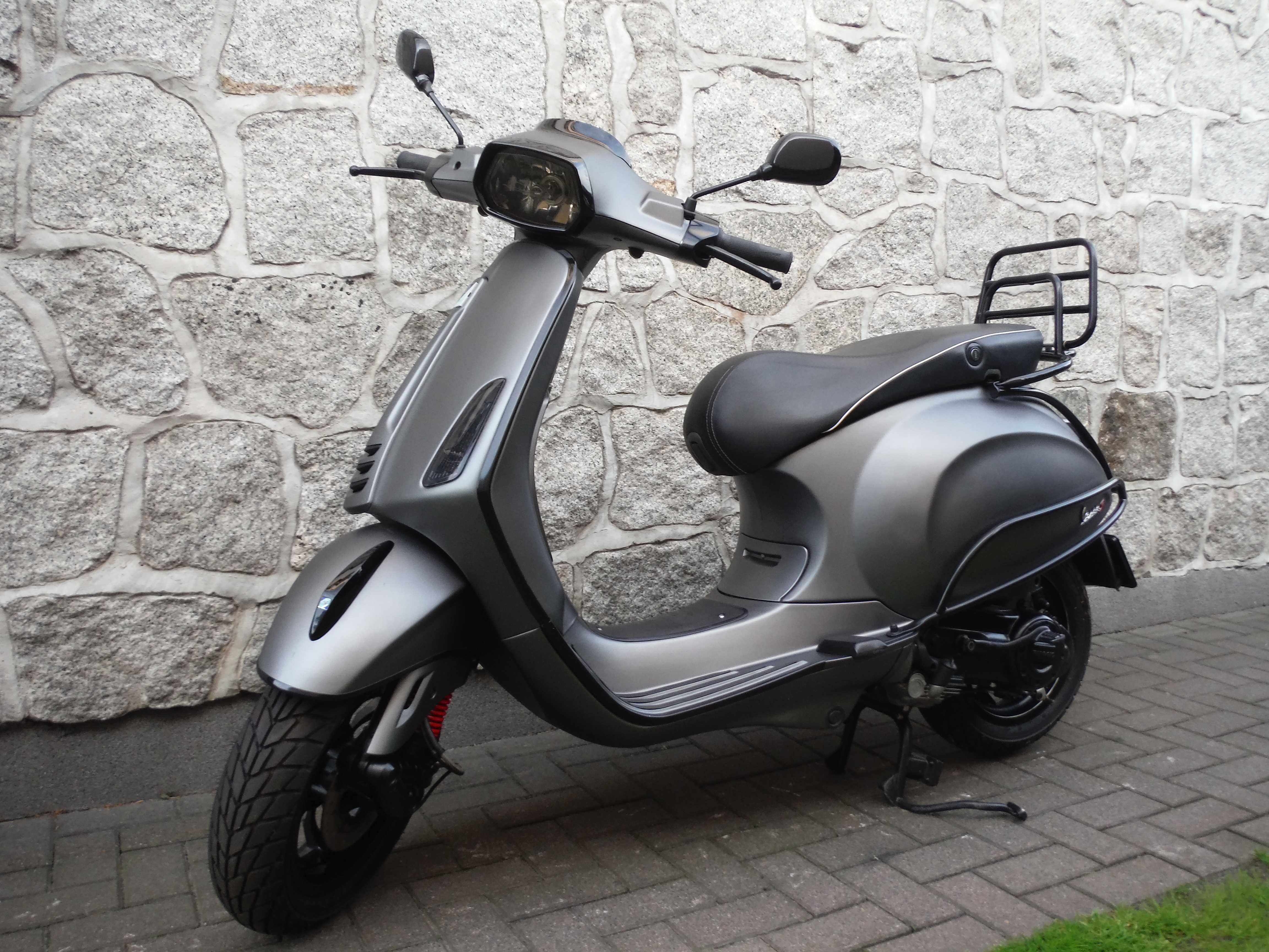 Piaggio Vespa Primavera 50 S Sprint