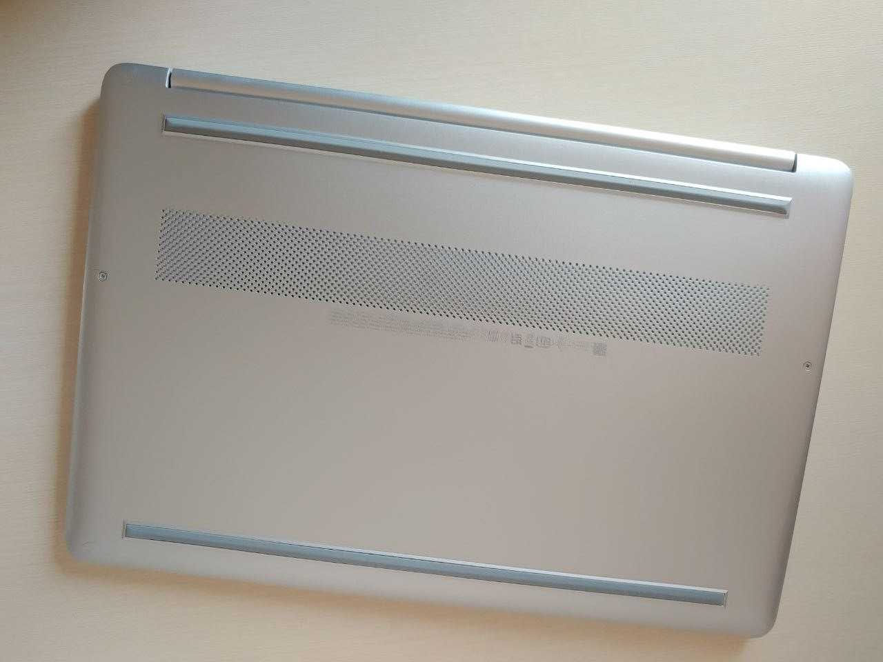 Ноутбук HP Laptop 15s-eq2021nv на NVME M2 ssd AMD Ryzen 3 5300U