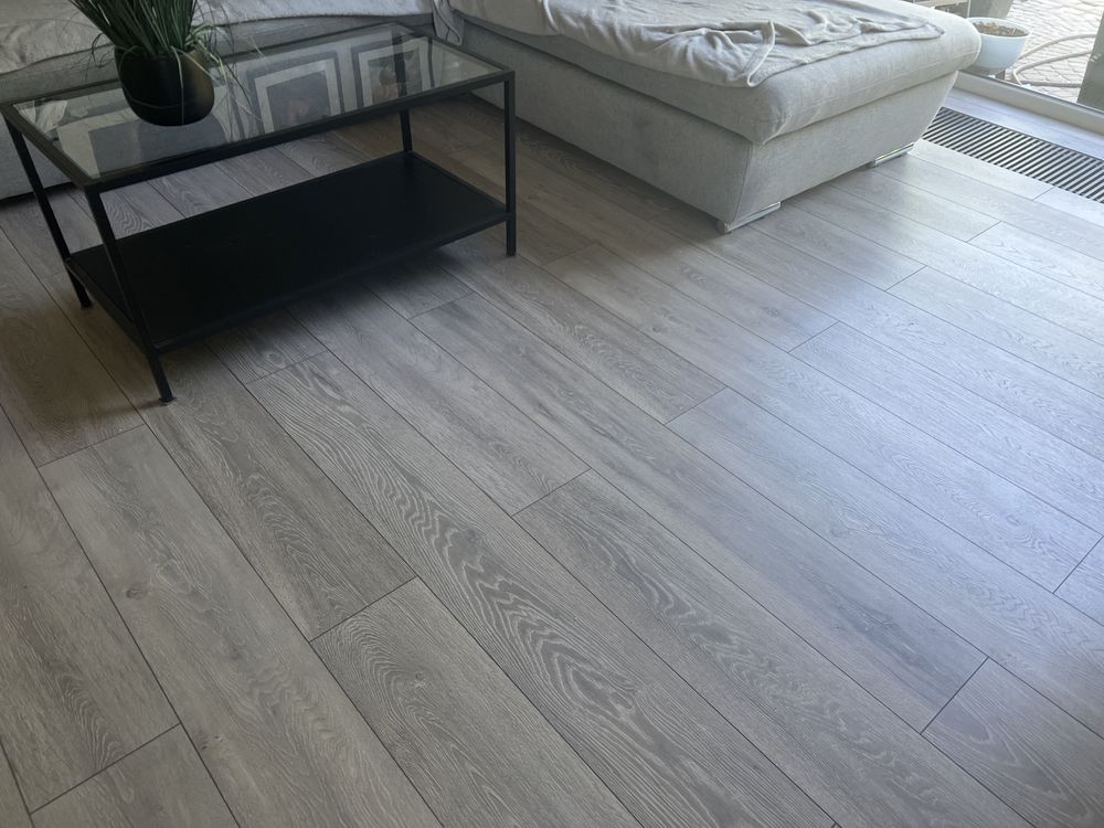 Panele podłogowe FLOORDREAMS VARIO DĄB BOULDER 5542 AC5 12 mm