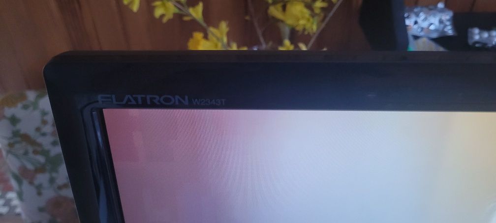 Monitor LG W2343T