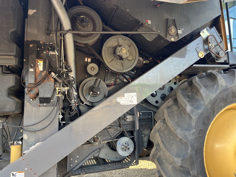 Комбайн CAT Lexion 560R з США