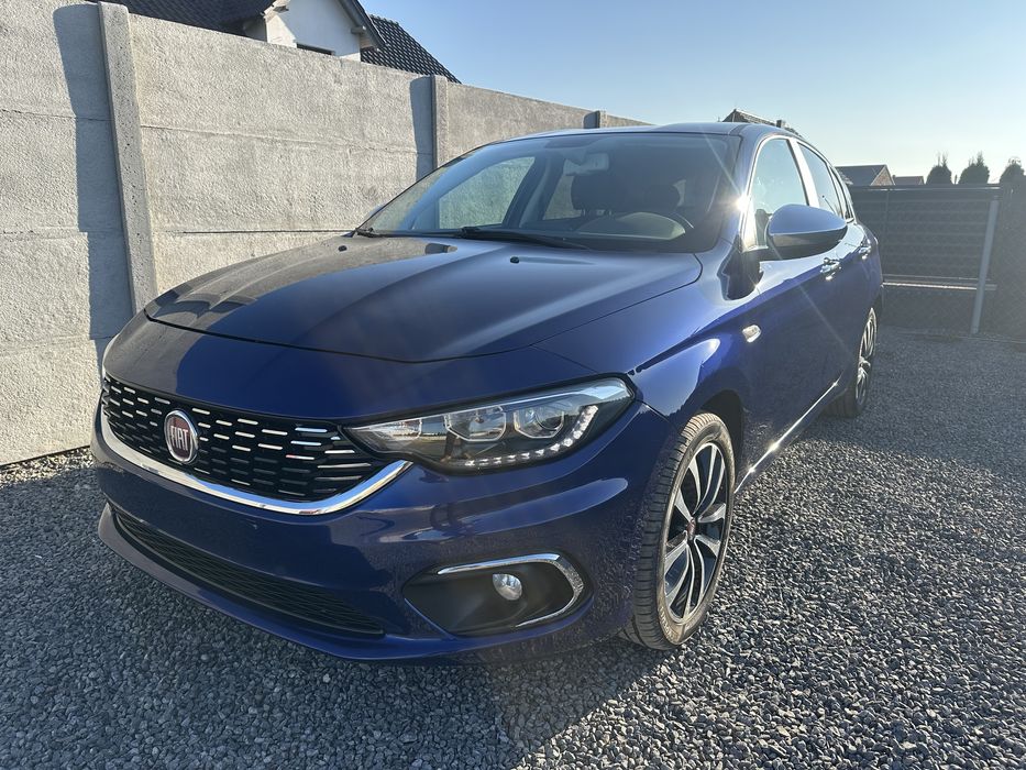 Fiat Tipo 1.4i Mirror 2019r 114000km przebiegu.