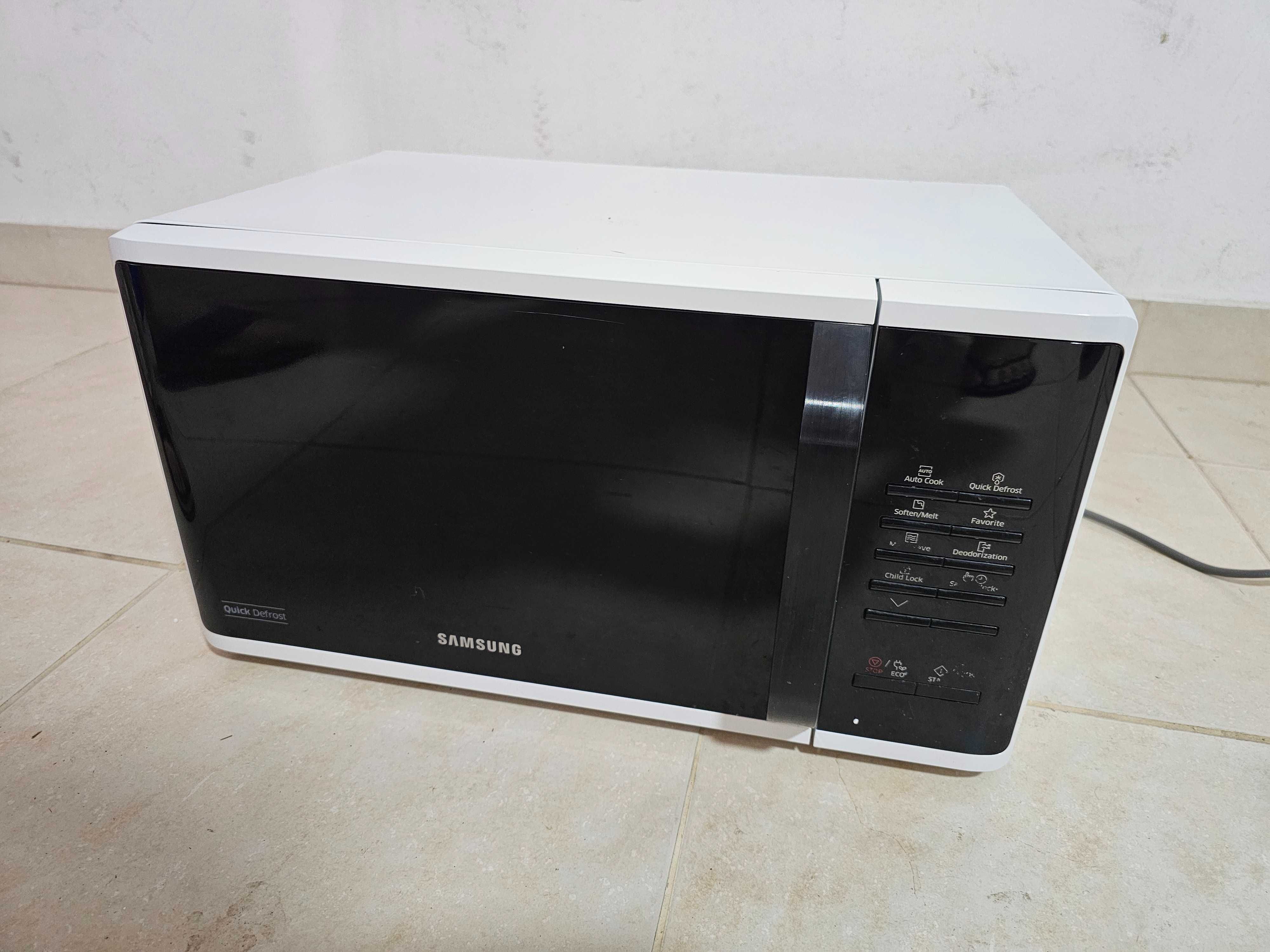 Micro-ondas SAMSUNG