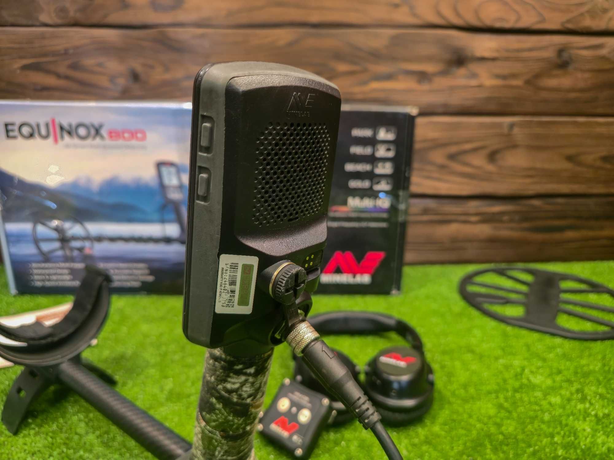 Металошукач Minelab Equinox 800