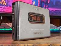 Ретро Кассетный плеер Sony Walkman WM-172