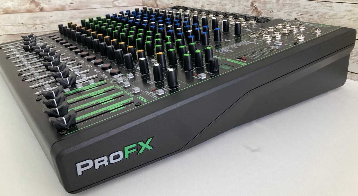 Mikser mixer Mackie pro fx v3