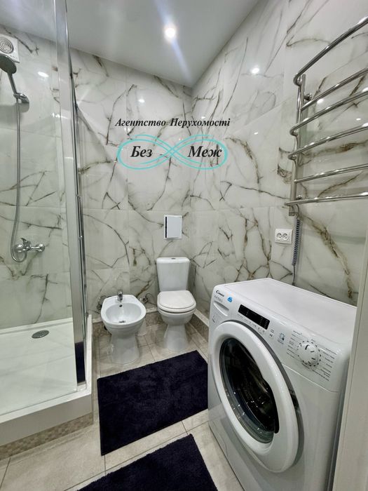 Квартира з новим ремонтом 43кв м Софія Резиденс