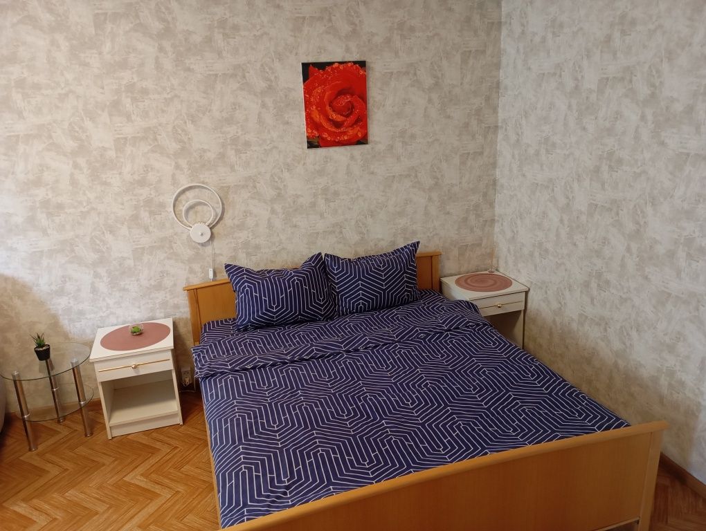 Кровать двуспальная