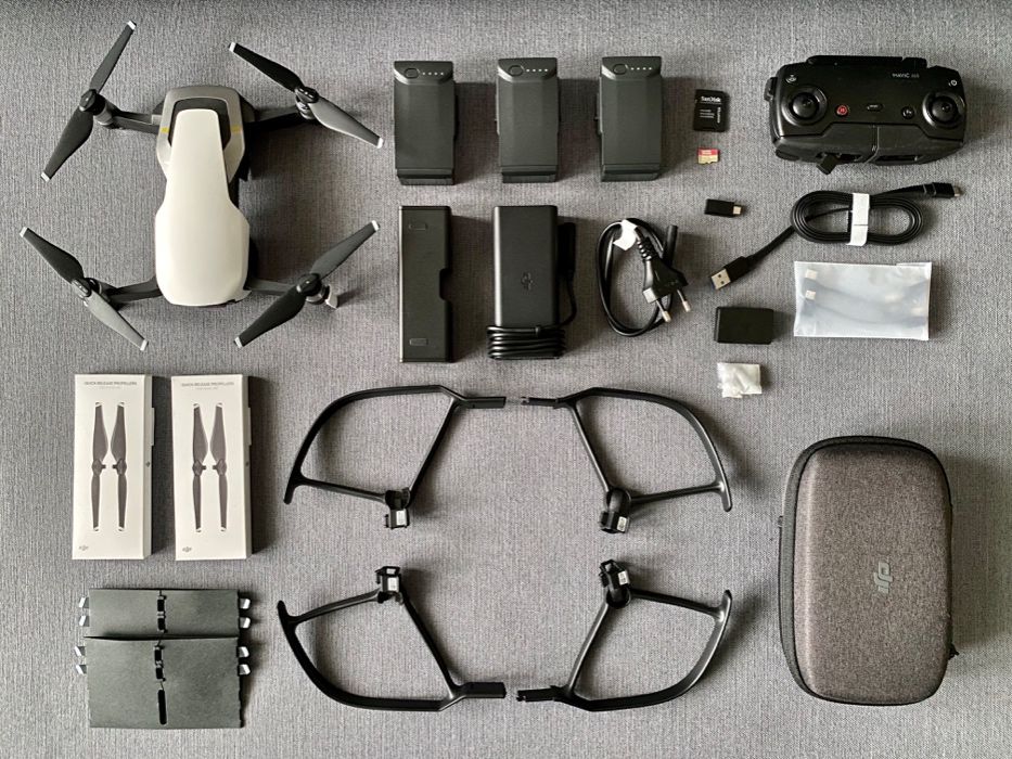 Drone DJI Mavic Air - Fly More Combo