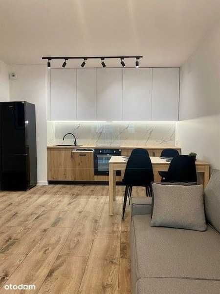 Luksusowy Apartament z Garderobą, Fuzja, Dostępny!