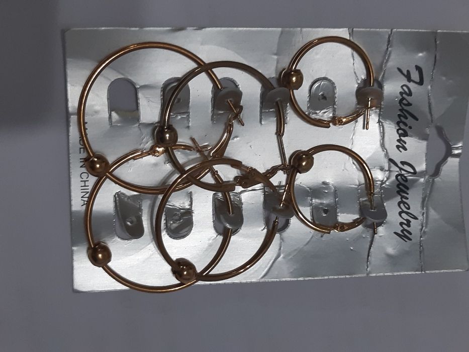 Três Brincos  argolas