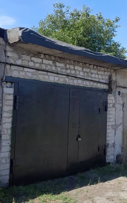 Продам  капітальний гараж 5 автобаза, цегляний
