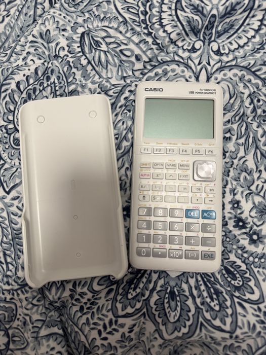 Casio fx-9860GIII — Calculadora Gráfica