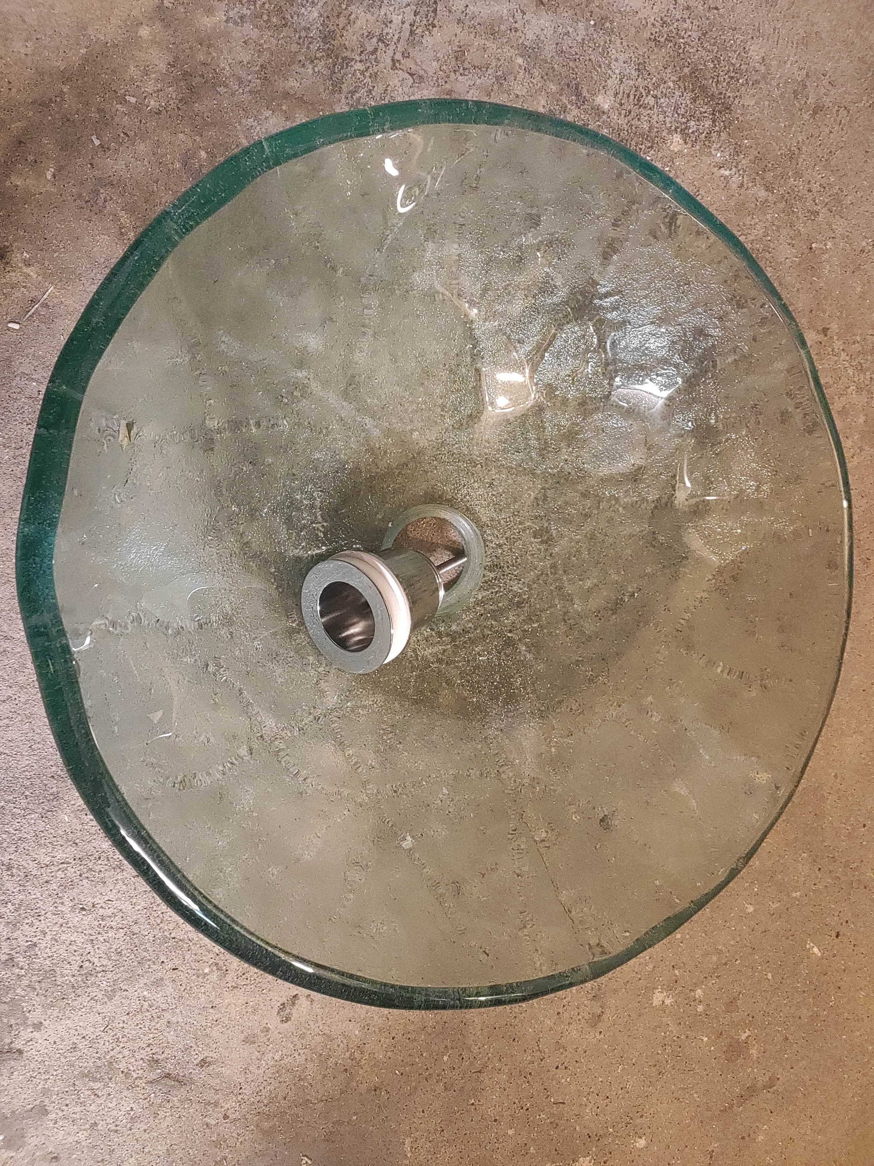 Umywalka nablatowa szklana