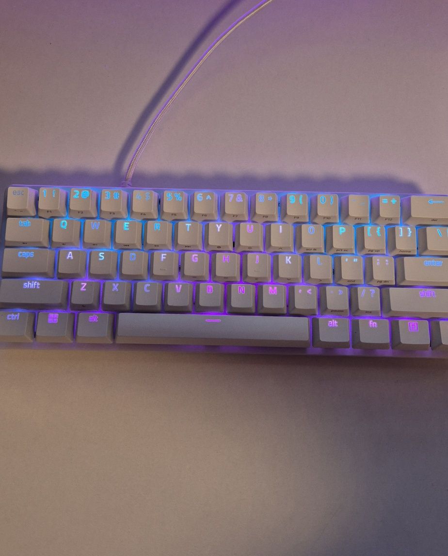 Teclado Razer Huntsman Mini, (Switch Vermelhos)