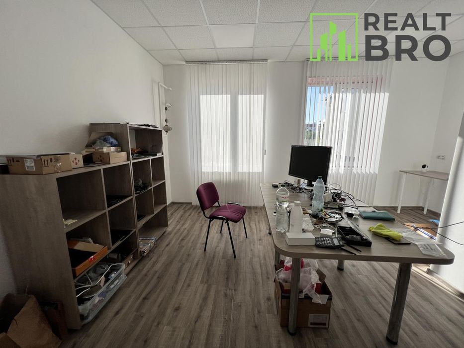 Оренда офісу в Центрі  / 20 м2/ не вимикають світло!
