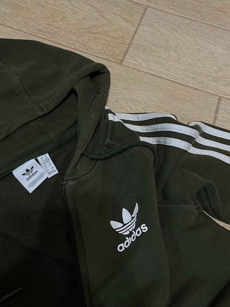 Зіпка adidas