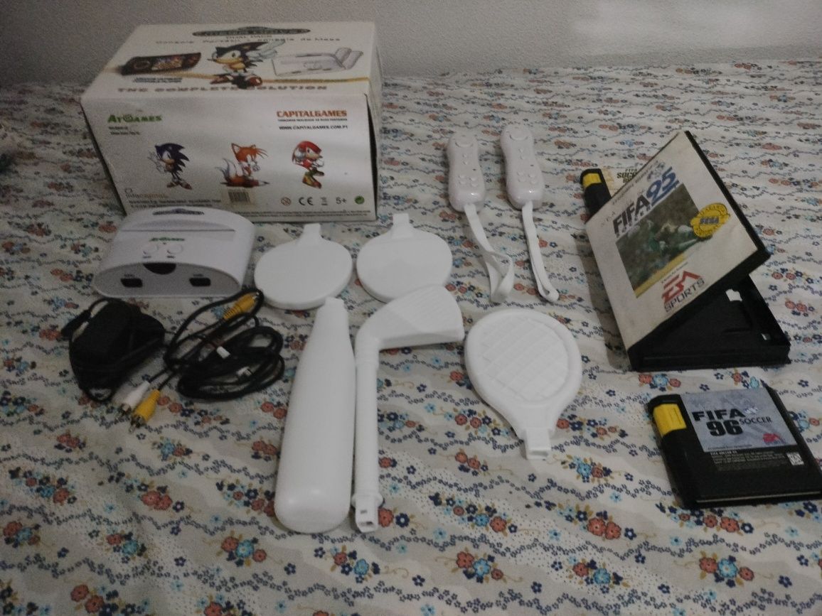Mega drive mini nova. Caixa completa cabos.