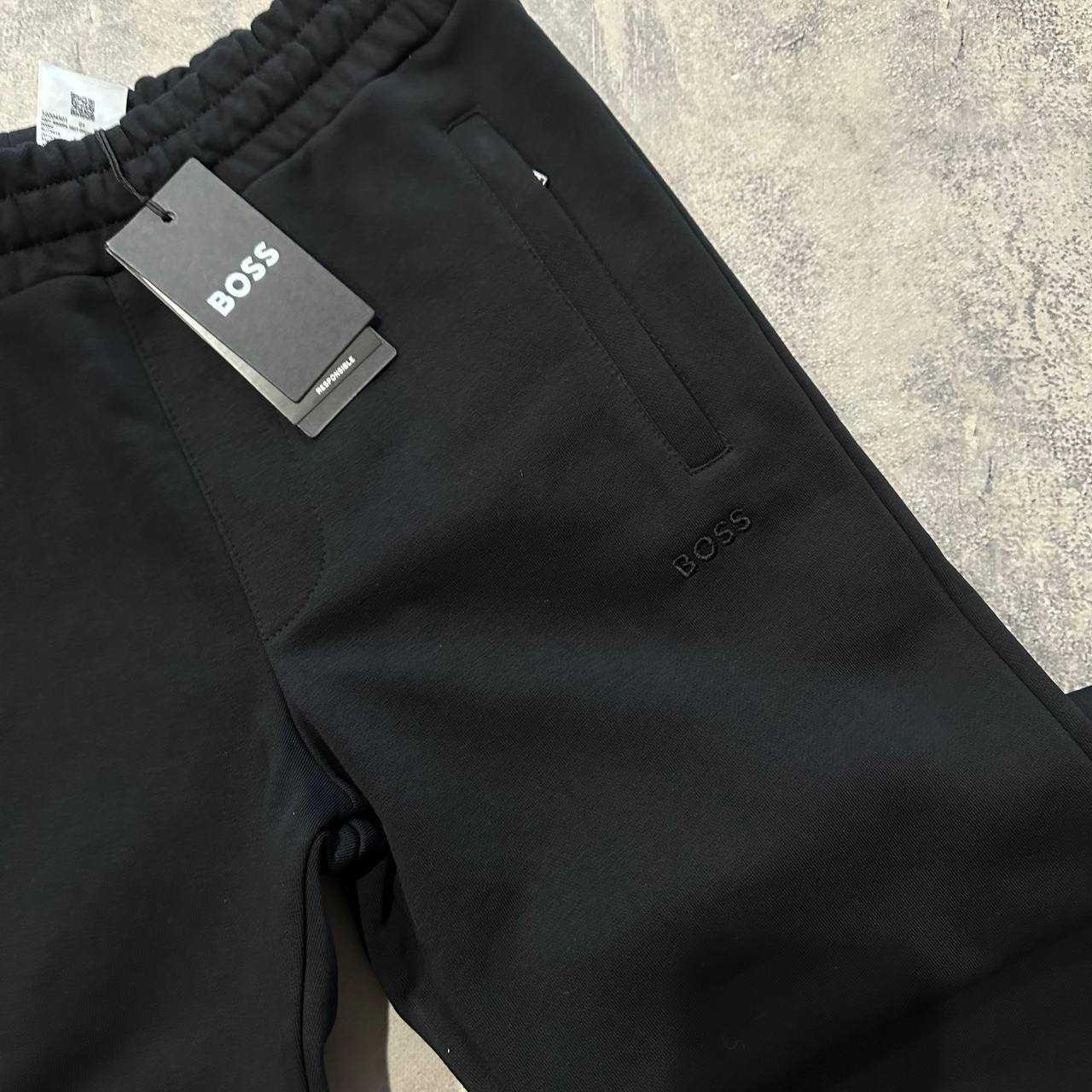 Чоловічі чорні спортивні штани Hugo Boss)