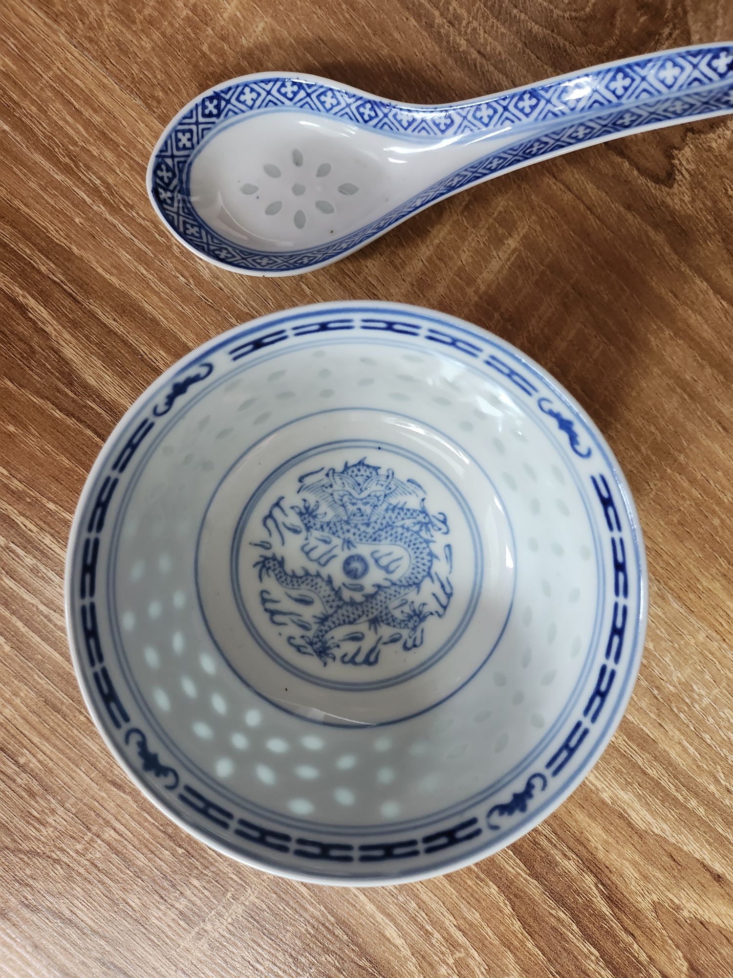 Oryginalna miseczka z łyżką z chińskiej porcelany