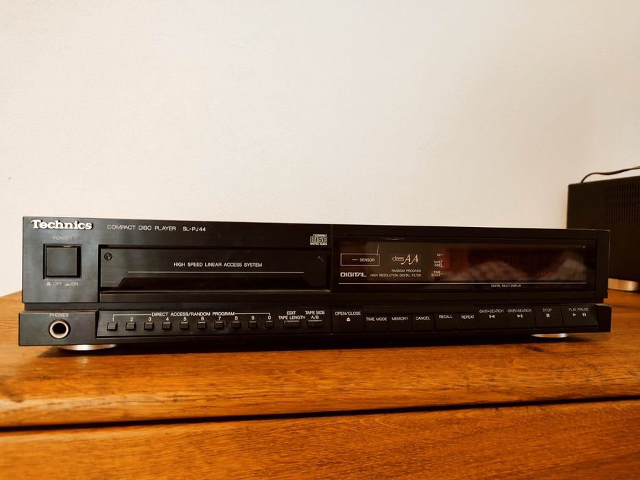 WYPRZEDAŻ!UNIKAT  Odtwarzacz CD Technics SL pj 44, pcm 54 hp