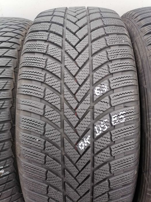 255 45 r20 105V Bridgestone BLIZZAK LM005