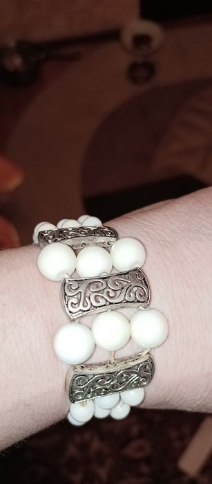 Продам набор из белого агата