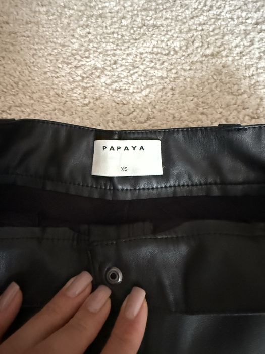 Чорні шкіряні штани Papaya