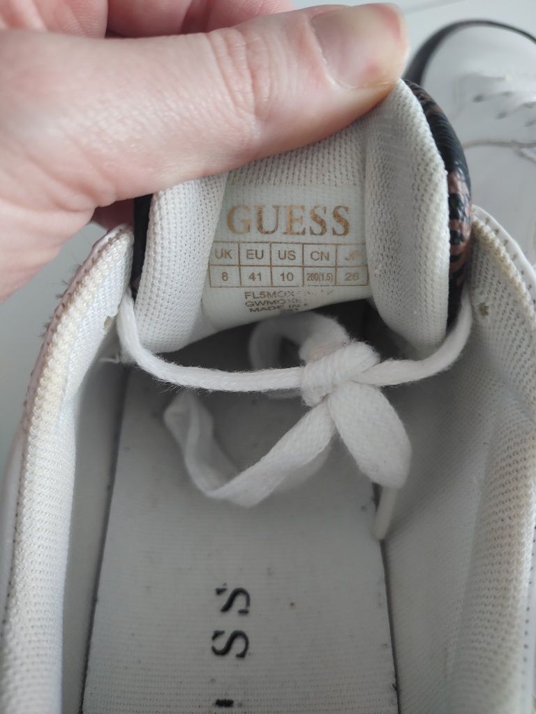 Buty sneakersy Guess