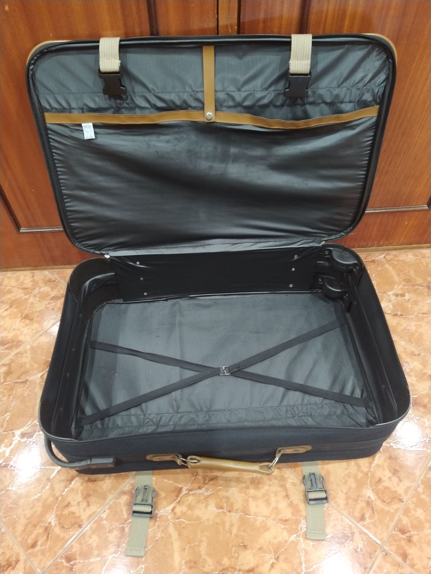 Mala malas 23kg viagem casa quarto apartamento carro avião  autocarro.