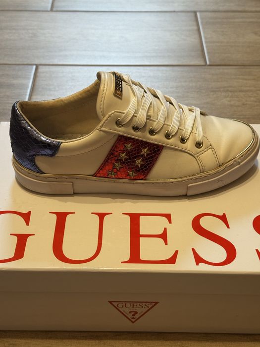 Кеди жіночі Guess 37 розмір оригінальні
