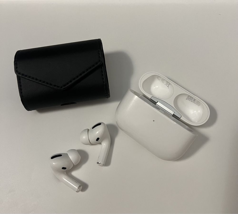 Навушники Apple AirPods Pro (номер моделі А2084 - 2019 рік)