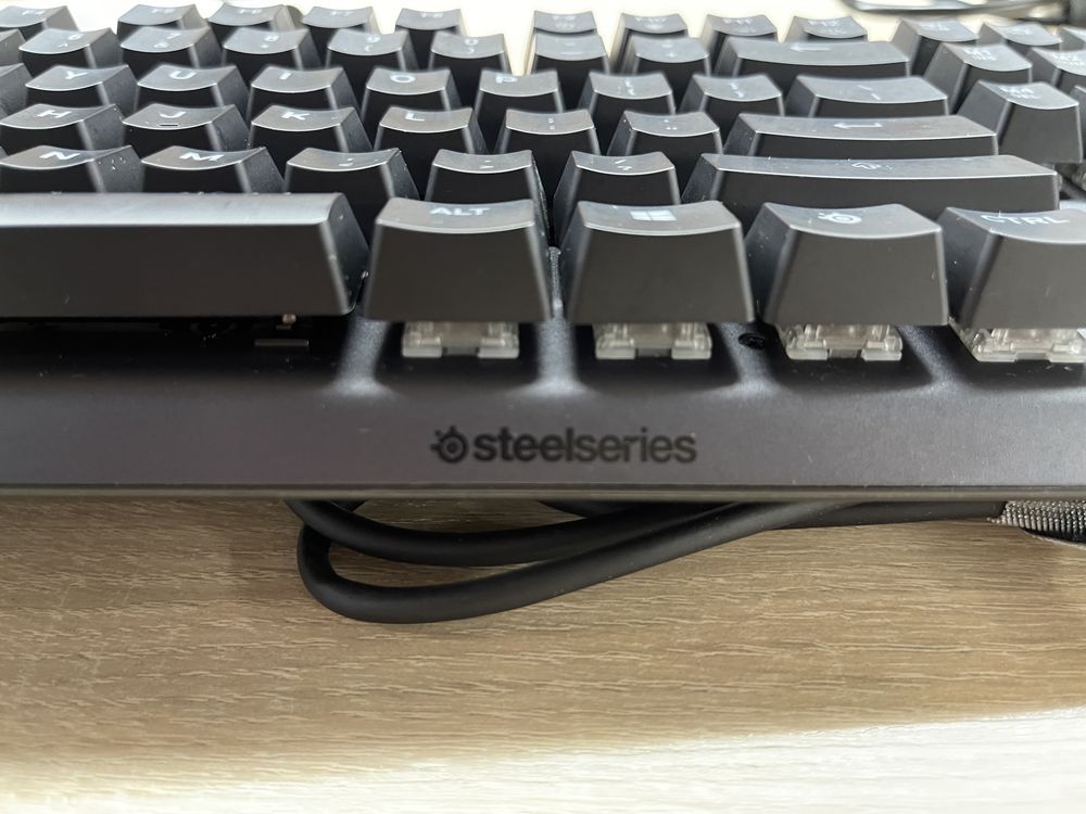 Игровая USB-клавиатура SteelSeries/Apex5 с RGB-подсветкой