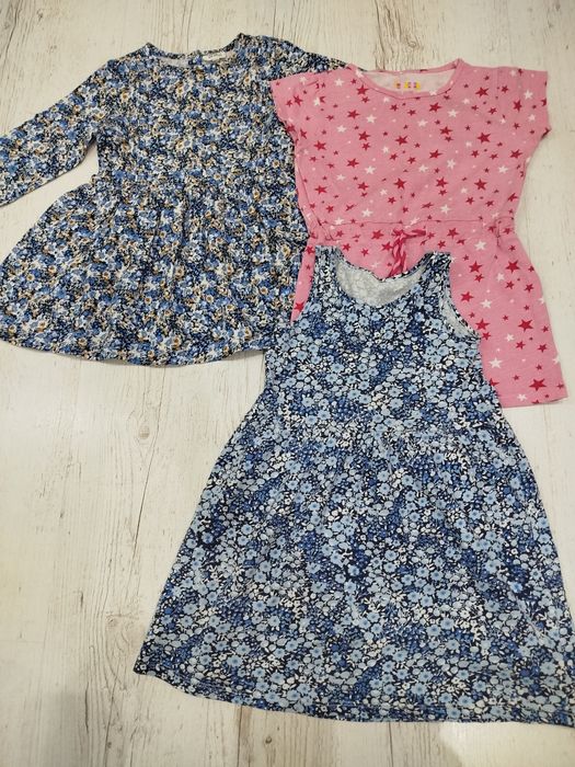 Sukienki dla dziewczynki rozmiar 92/98