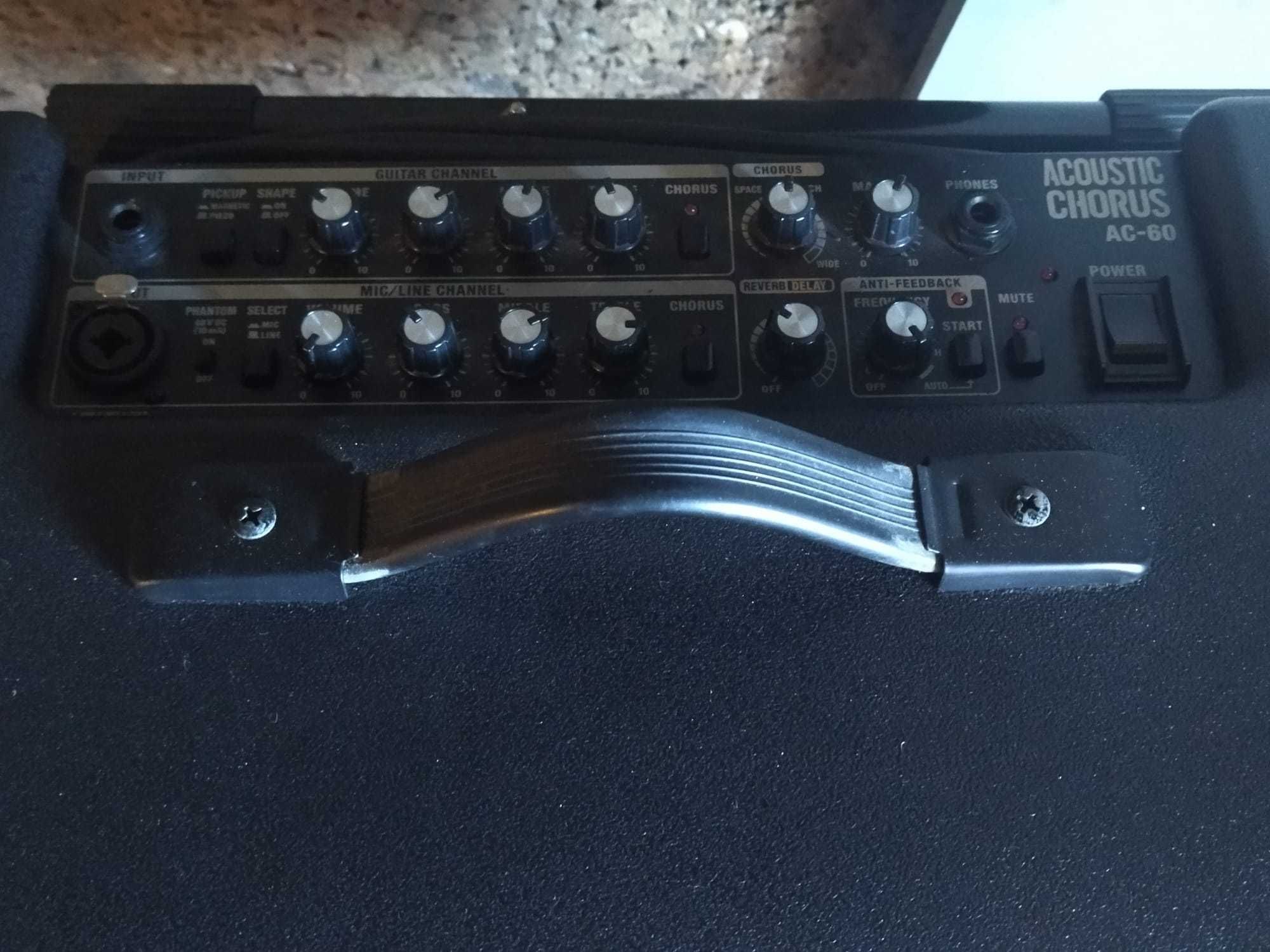Aacústico Roland AC-60