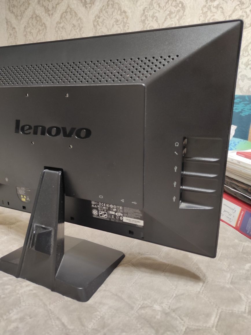 Продам Монитор Lenovo