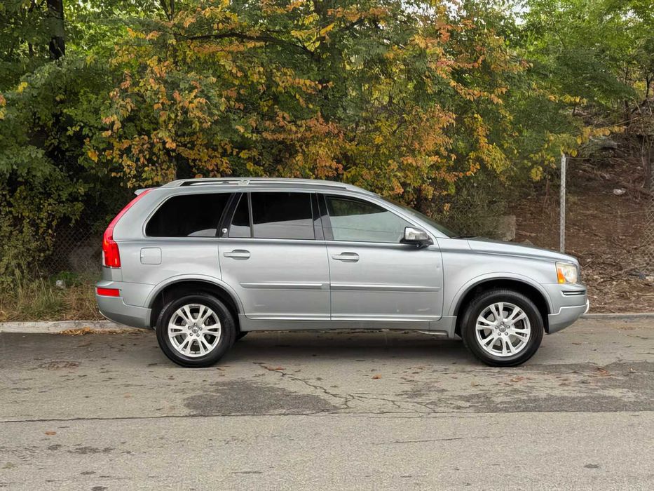 Volvo XC90      2014