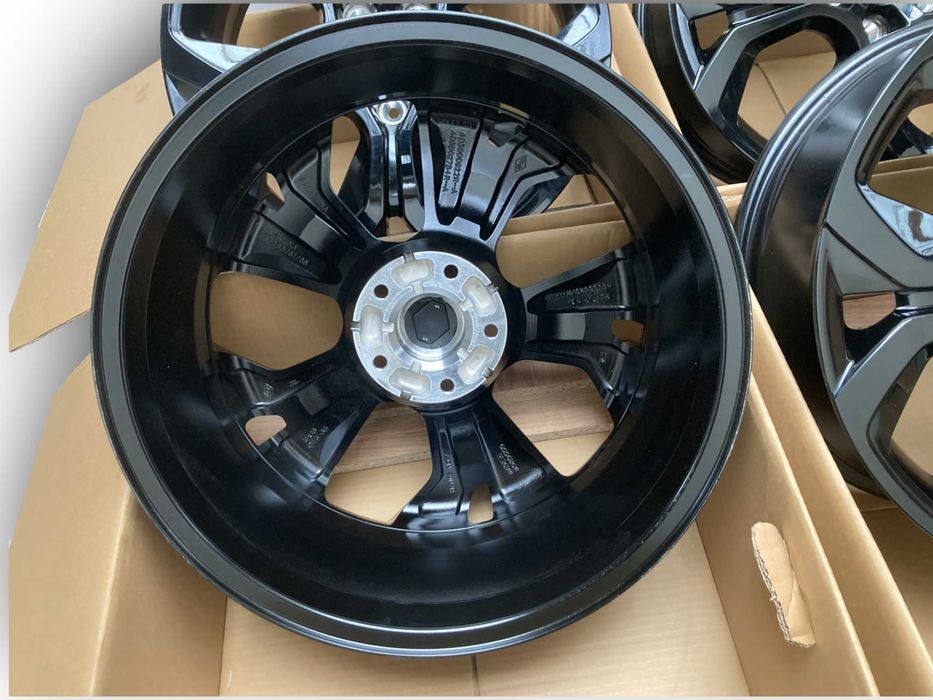 Felgi ALUMINIOWE 18 Renault Arkana Captur II Koleos Austral NOWE