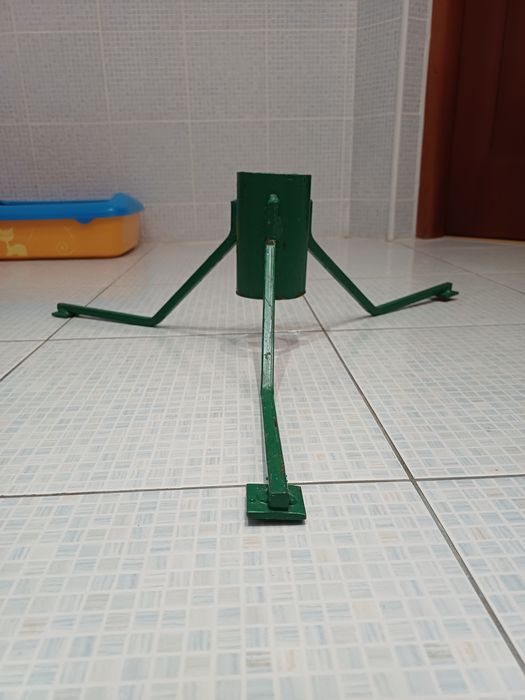 Підставка під ялинку