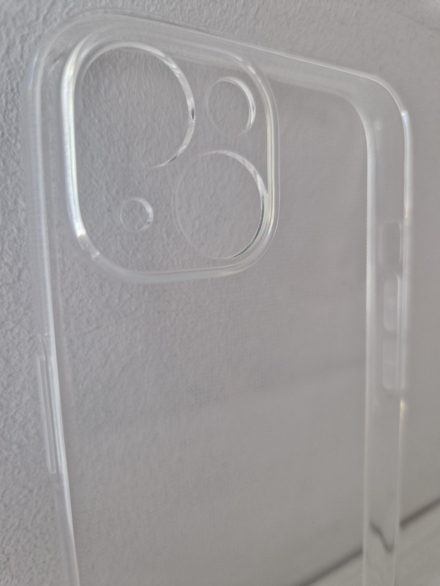 Etui Back Case 2 mm Perfect do IPHONE 14 PRZEZROCZYSTY