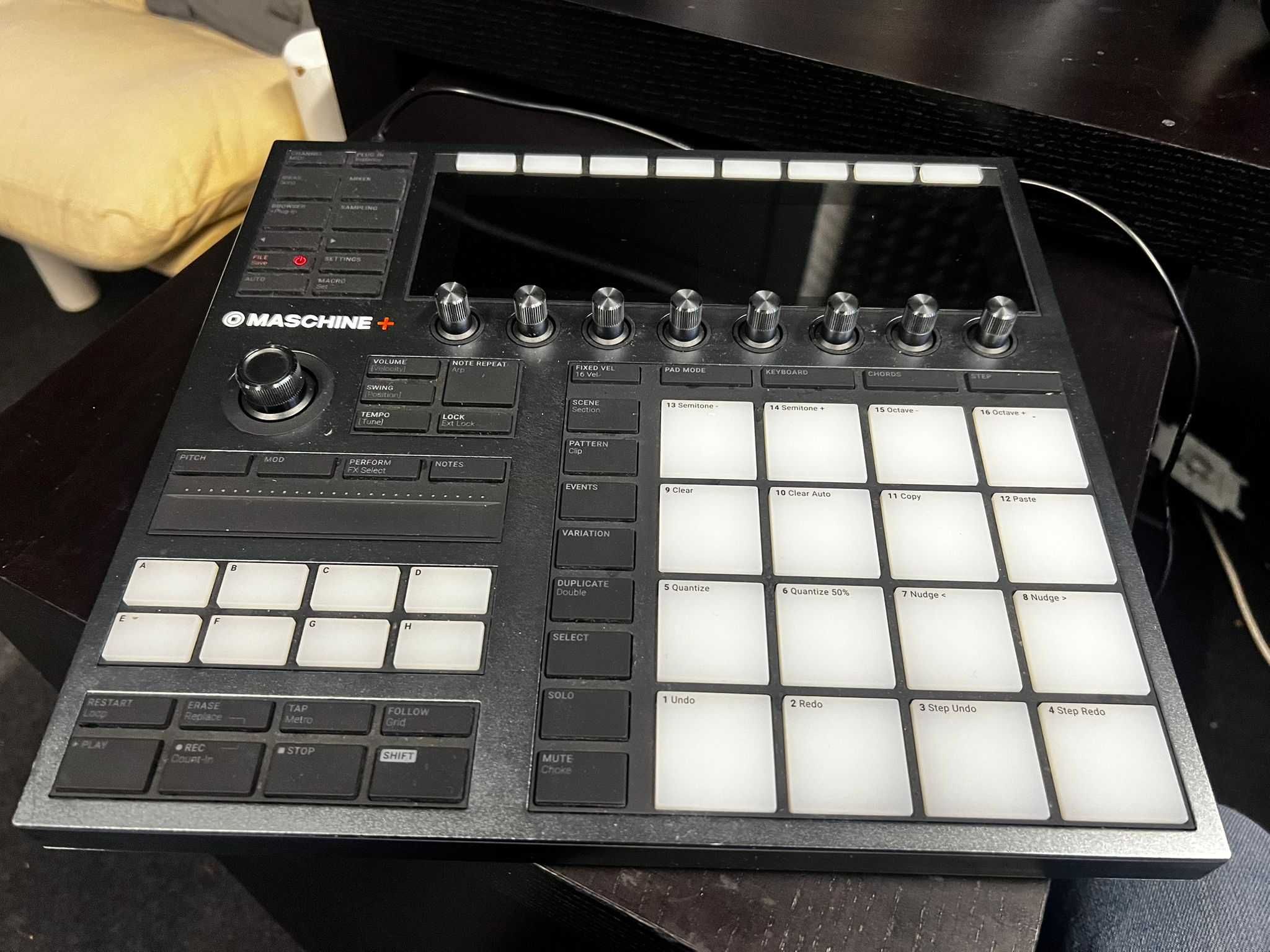Native Instruments Maschine + Plus , Komplet Select, Pokrowiec
