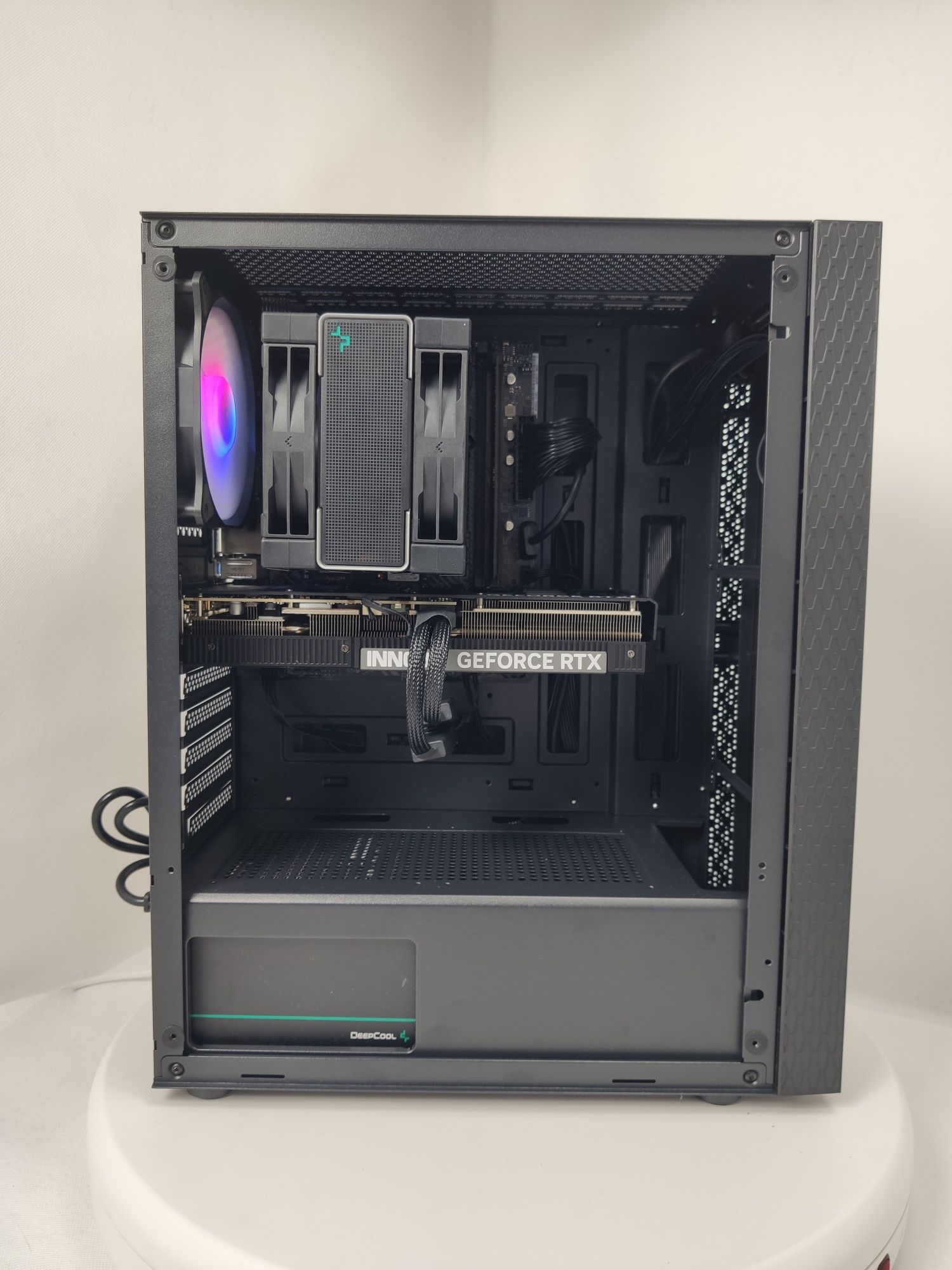 Komputer Gamingowy i5-14400f, RTX 5070, 16 GB RAM,SSD,Win 11