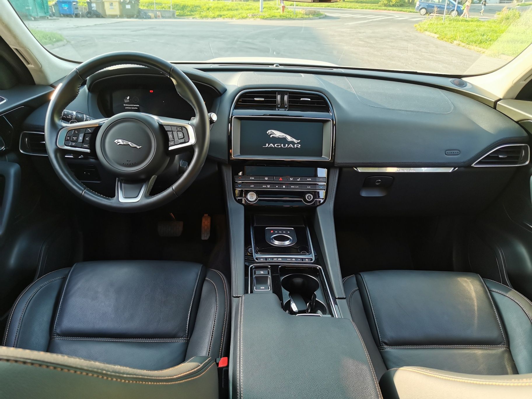 Jaguar F Pace 2.0 benzyna Salon Polska Zamiana