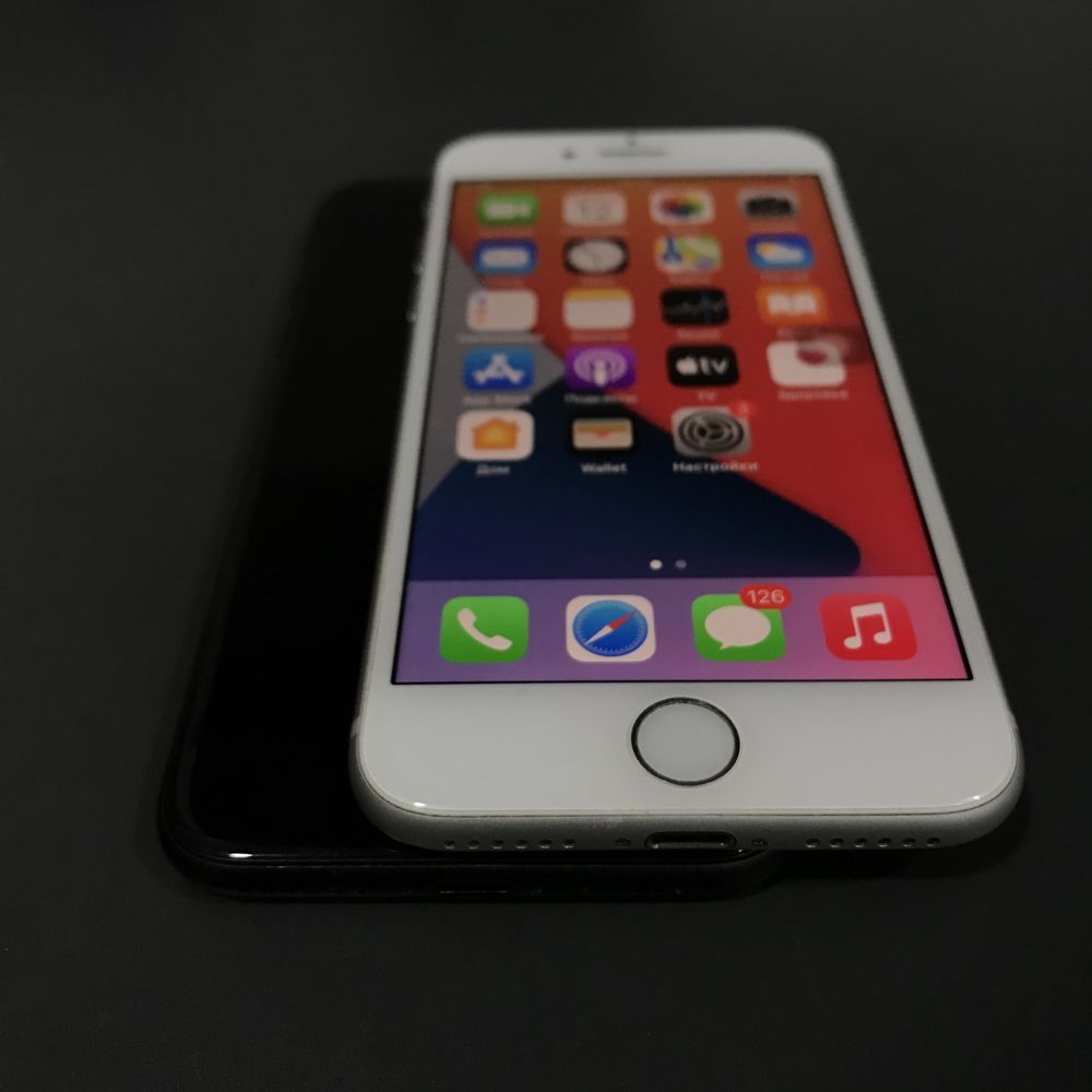 Apple iPhone 8/64/256гб (купить/телефон/айфон/бу)