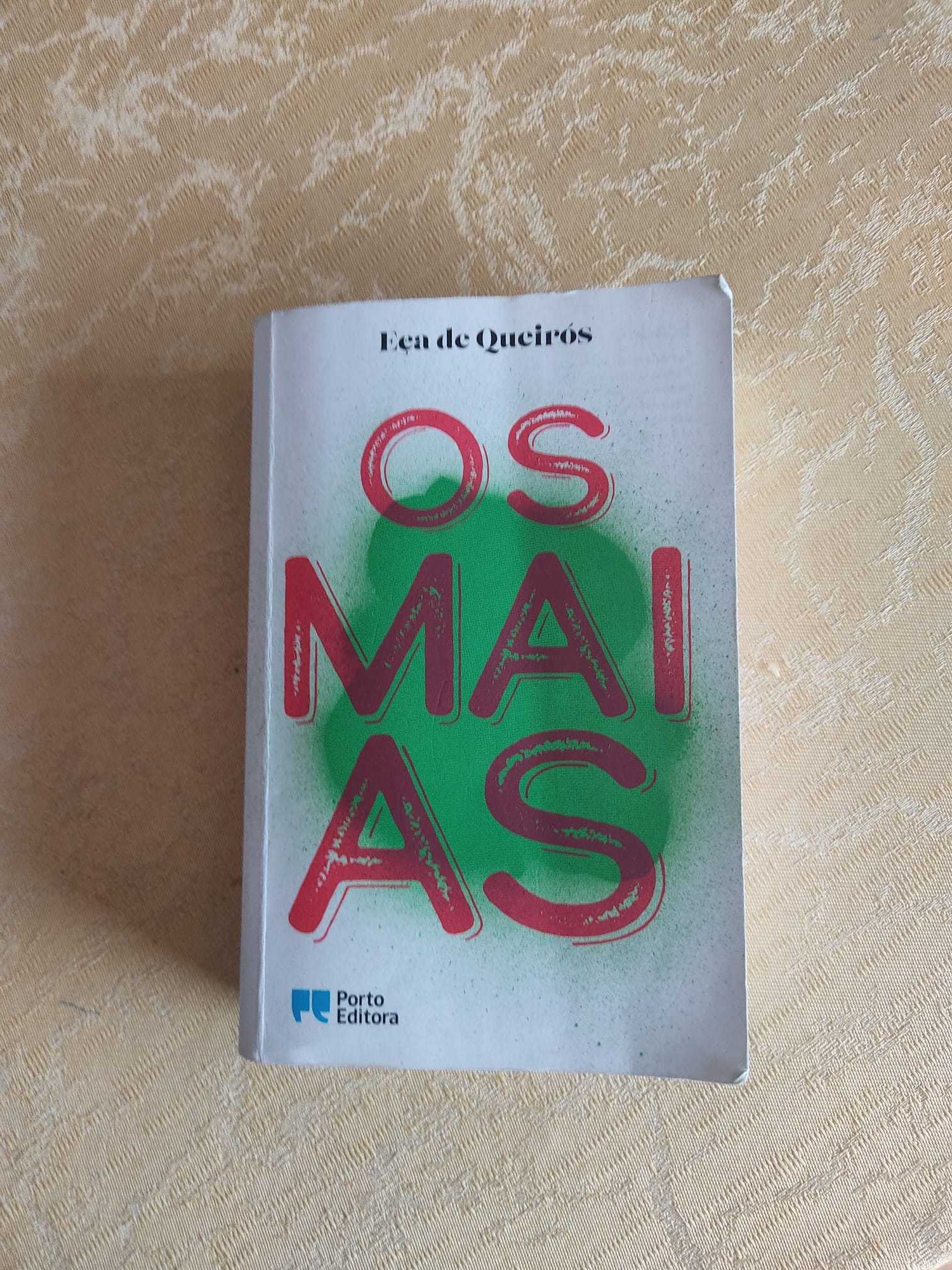 Livro - 
Os Maias