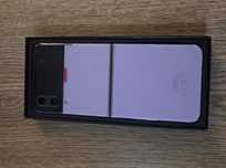 Samsung Galaxy Z Flip 4, 256 GB, 8 GB RAM ( JAK NOWY)